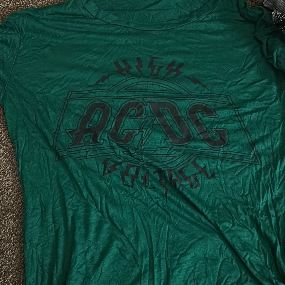 Green shirt